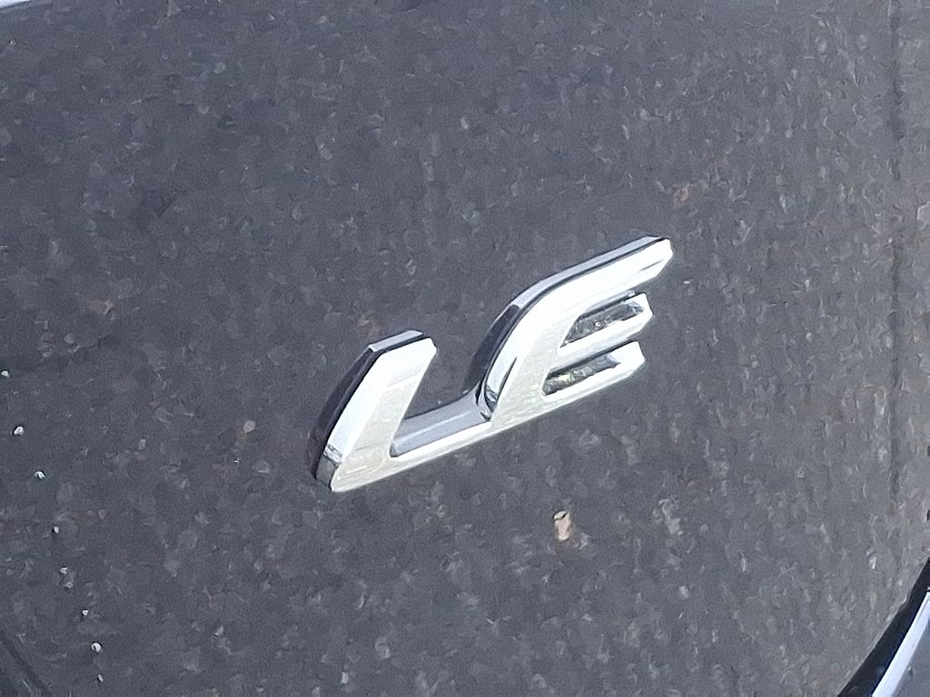 2025 Toyota Corolla LE 6