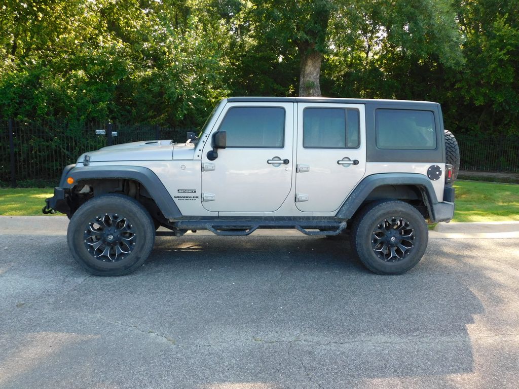 Thumbnail: 2016 Jeep Wrangler - 2