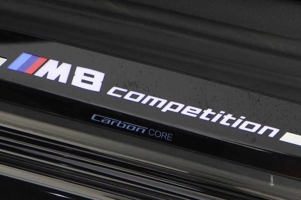 Thumbnail: 2022 BMW M8 - 6