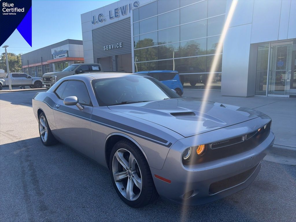2017 Dodge Challenger SXT