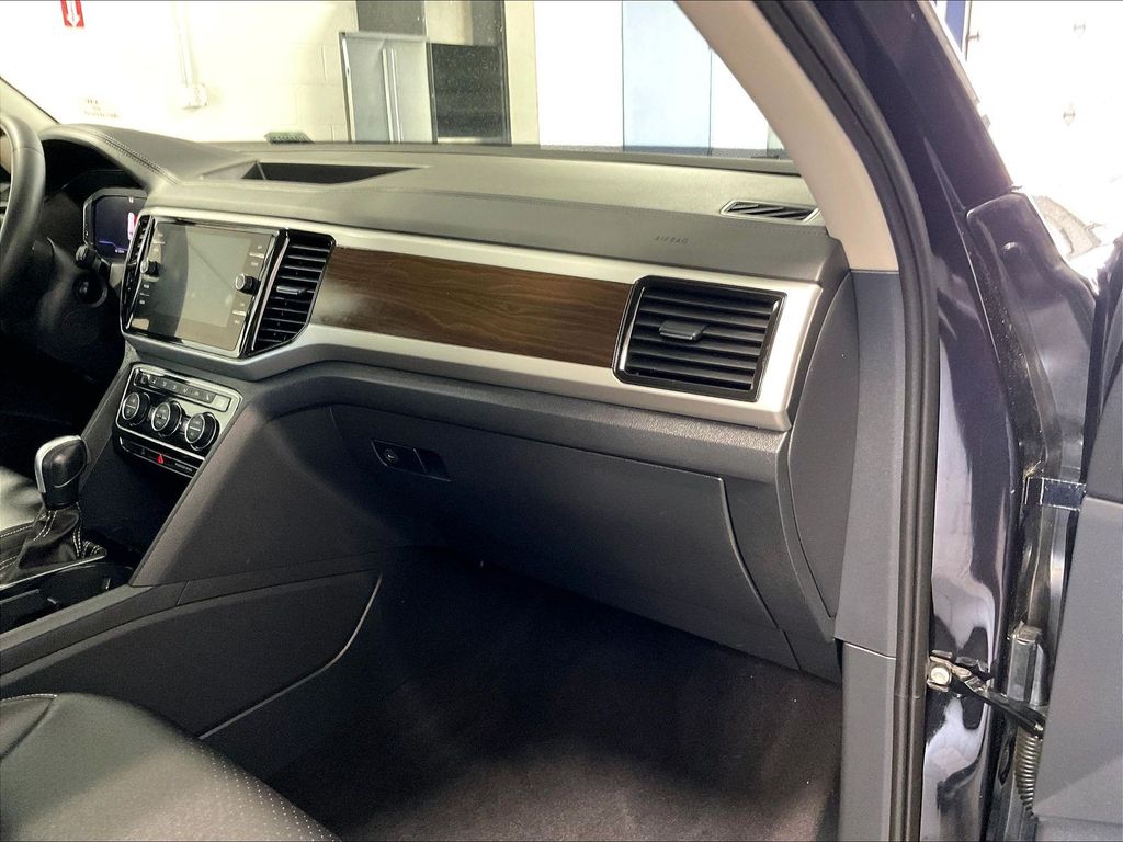 2023 Volkswagen Atlas — photo 13