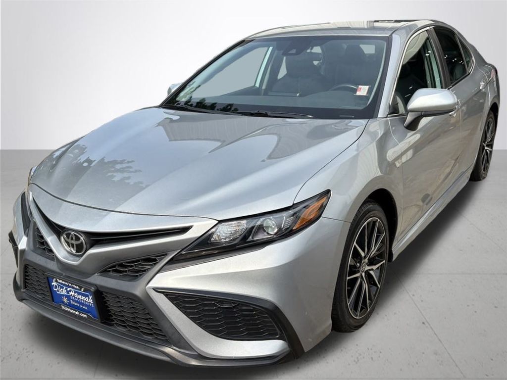 2021 Toyota Camry SE