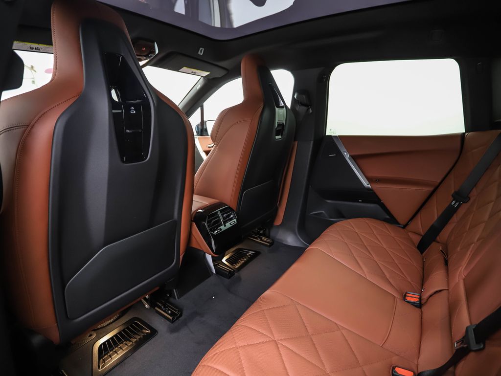 Thumbnail: 2026 BMW iX - 21