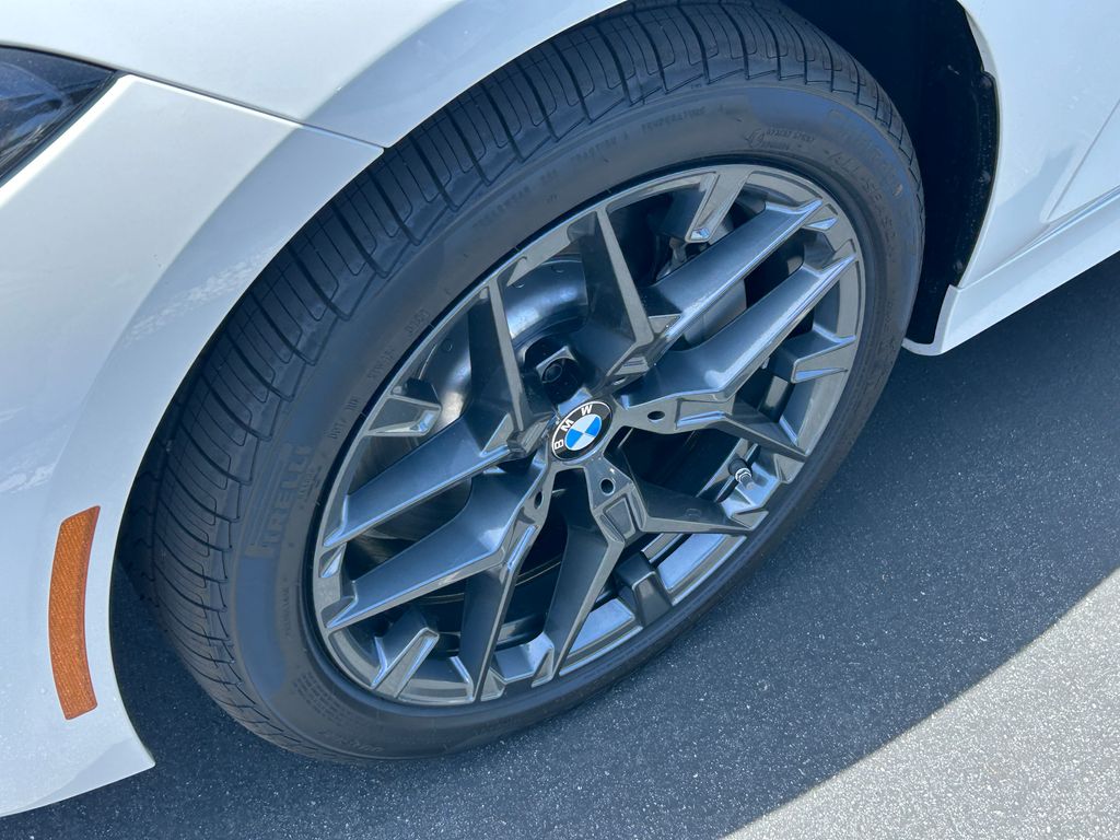 2025 BMW 3 Series 330i xDrive 3