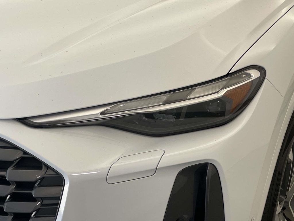 2025 Audi Q5 2.0T Premium White at Audi Porsche Sewickley