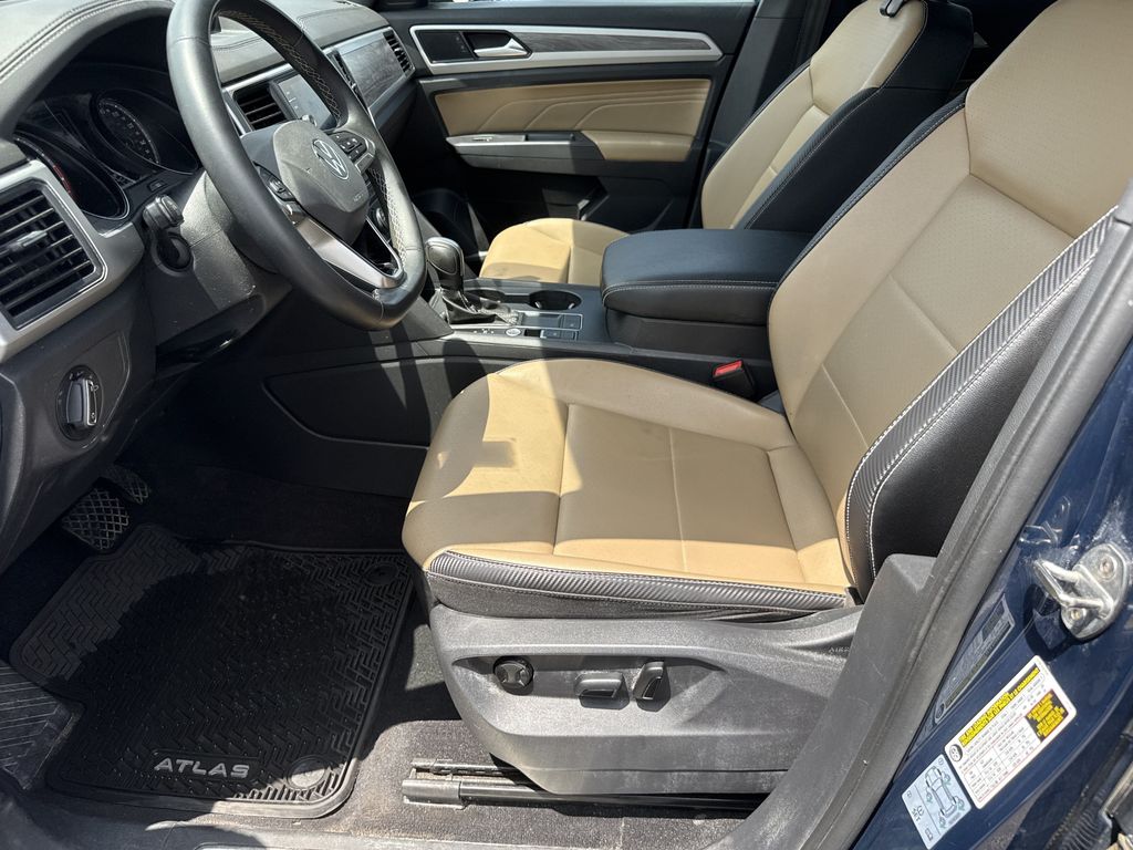 2021 Volkswagen Atlas Cross Sport 3.6L V6 SE w/Technology  at DeMontrond Auto Country