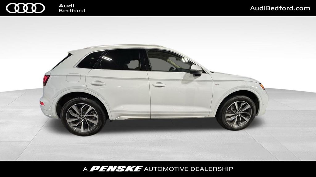 Thumbnail: 2024 Audi Q5 - 7