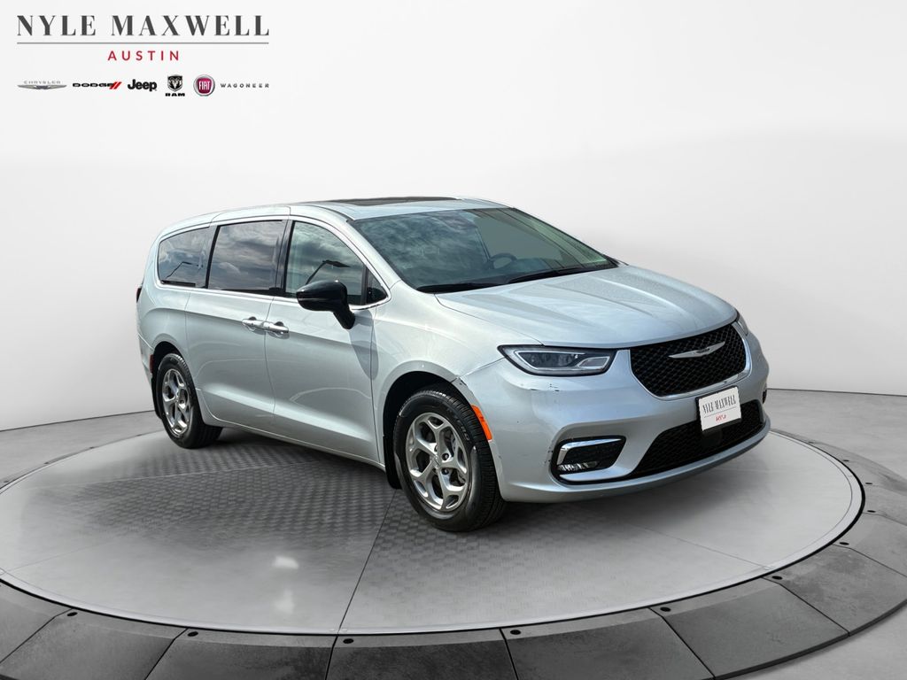 Used Car 2024 Chrysler Pacifica  Limited For Sale Under $50,000 In Austin, Texas