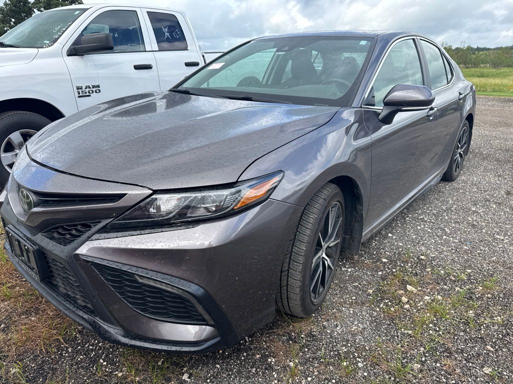  2023 Toyota Camry SE FWD   