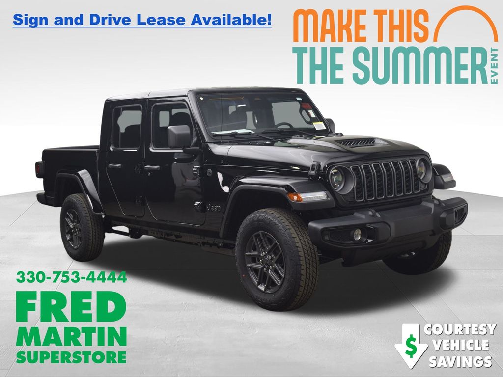 new 2026 Jeep Gladiator car, priced at $43,756