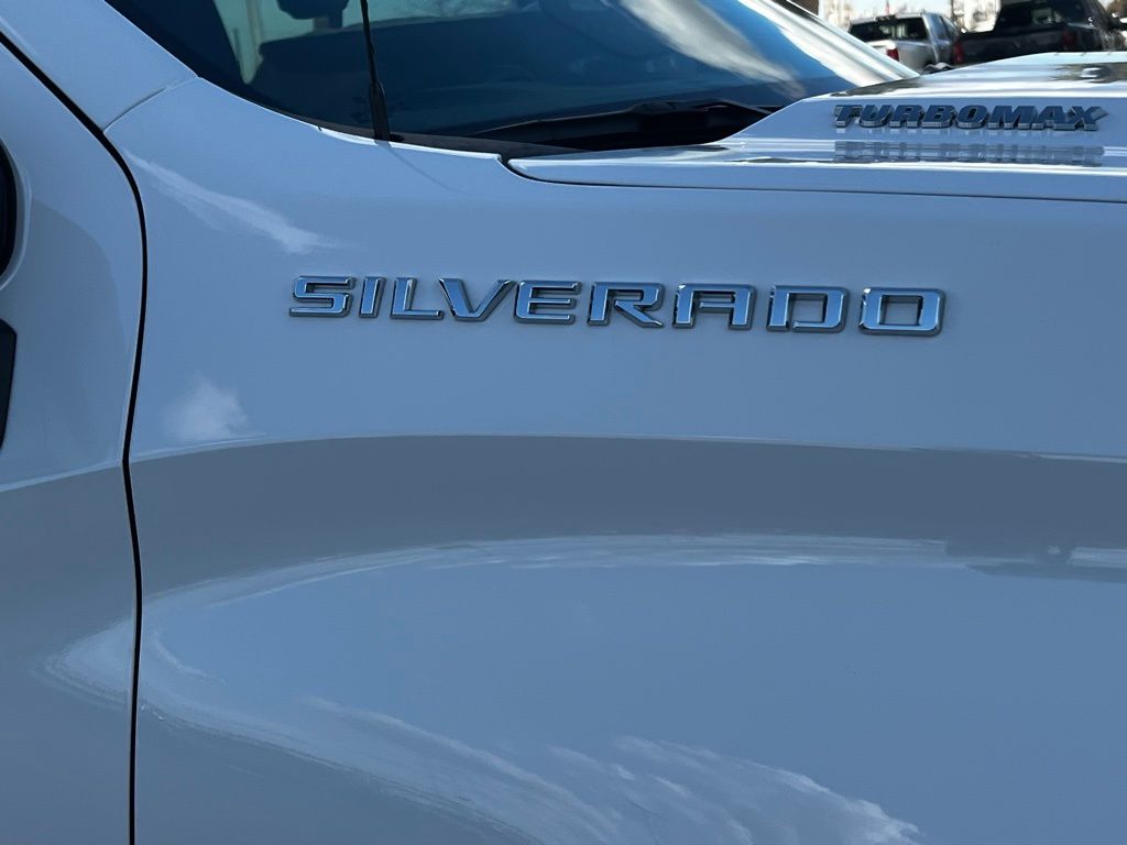 2025 Chevrolet Silverado 1500 WT - 5