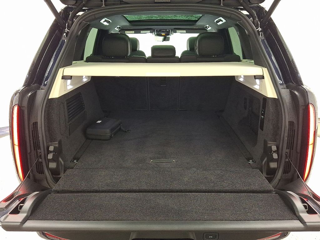 2023 Land Rover Range Rover SE 28