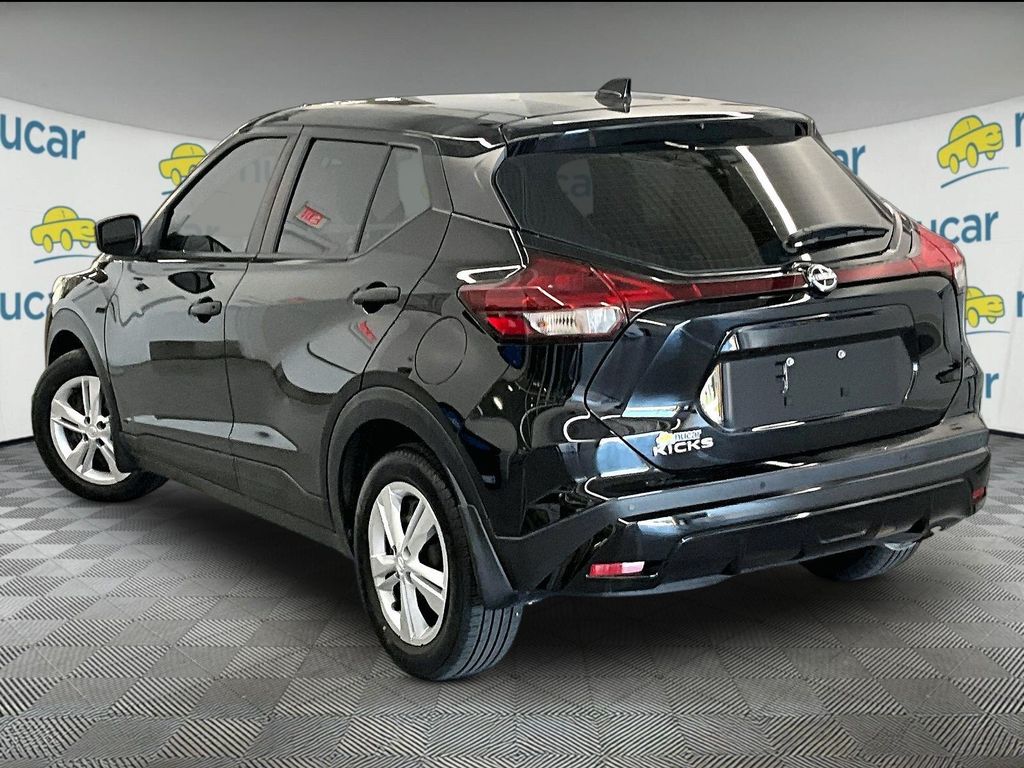 2022 Nissan Kicks — photo 4