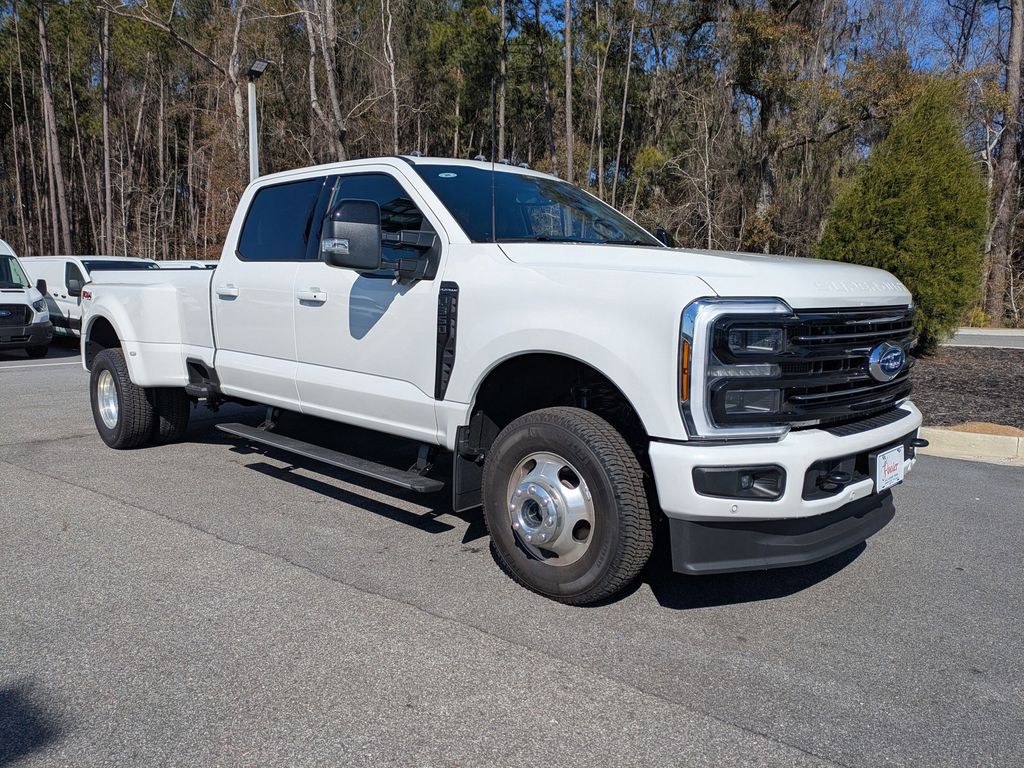 2026 Ford F-350 Super Duty Platinum