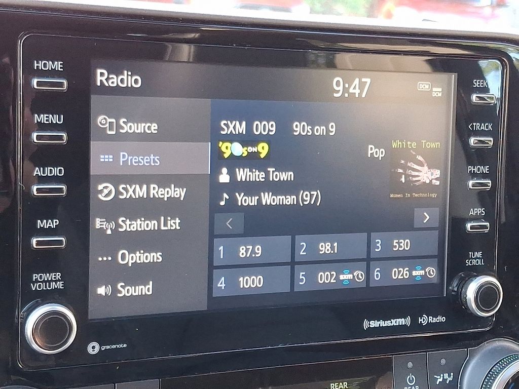 Thumbnail: 2021 Toyota Highlander - 17