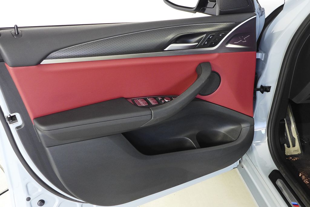 Thumbnail: 2022 BMW X3 - 11