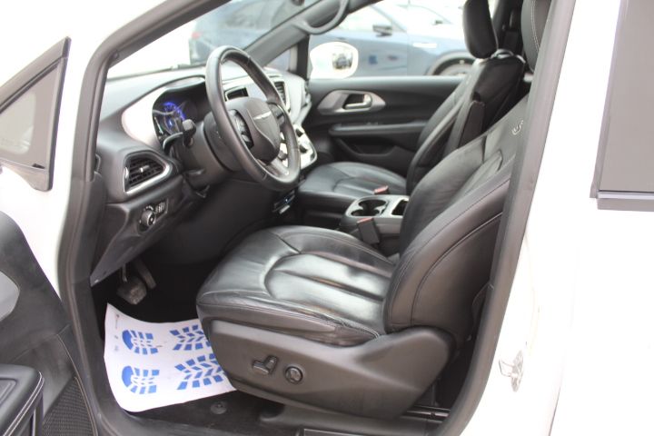 Used Car 2018 Chrysler Pacifica  Touring L Plus For Sale Under $15,000 In Georgetown, Texas