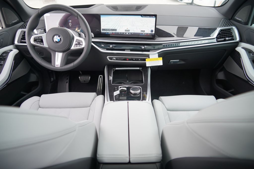 Thumbnail: 2026 BMW X5 - 12