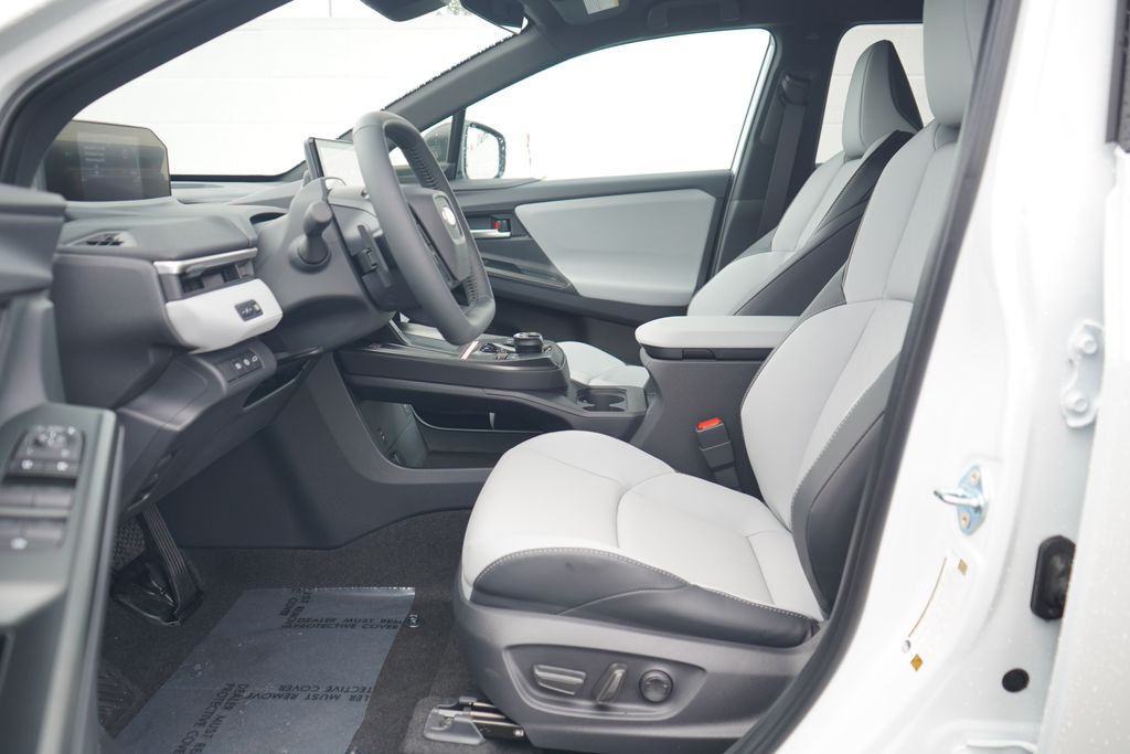 Thumbnail: 2026 Subaru Solterra - 6