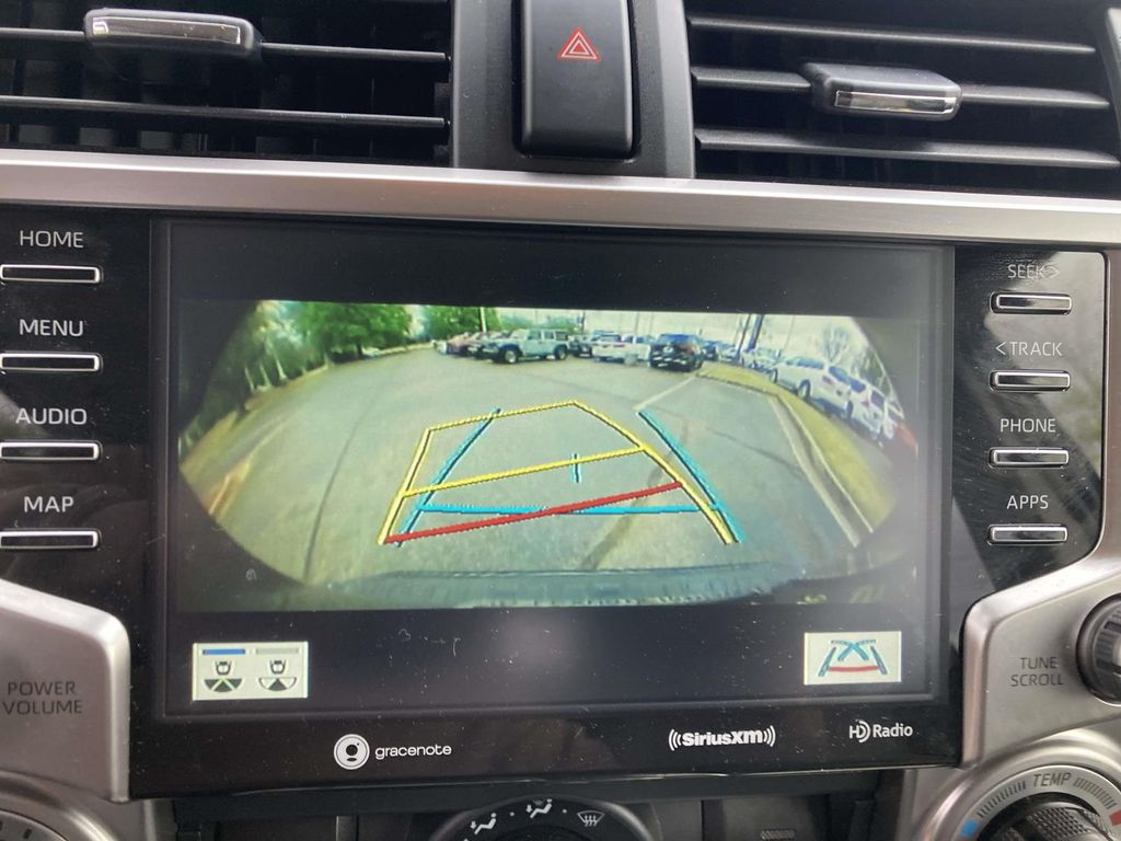 Used 2024  Toyota SR5 Premium image 15