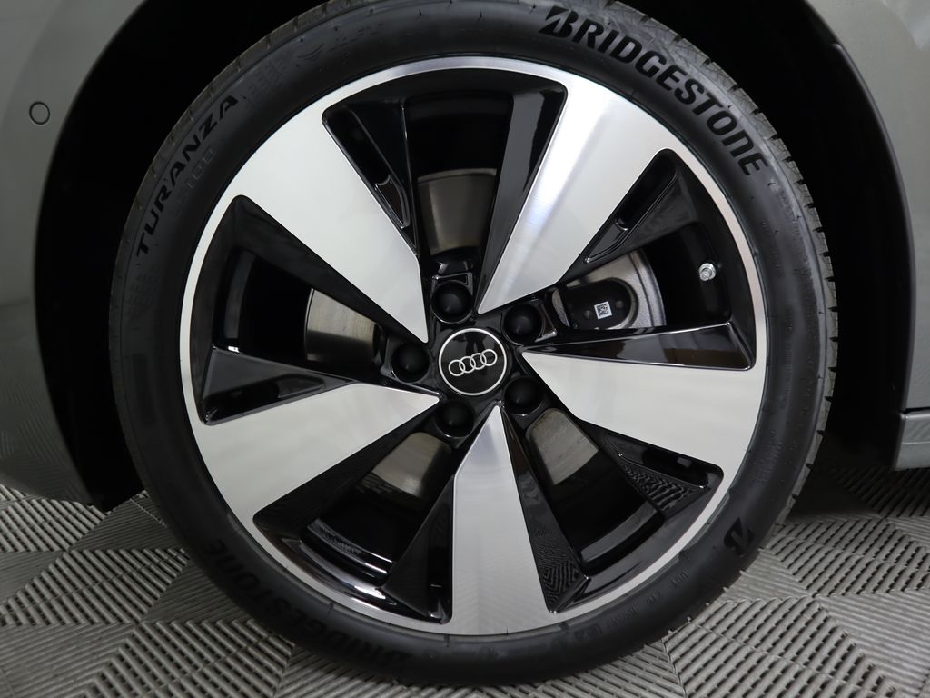 Thumbnail: 2025 Audi A5 - 32