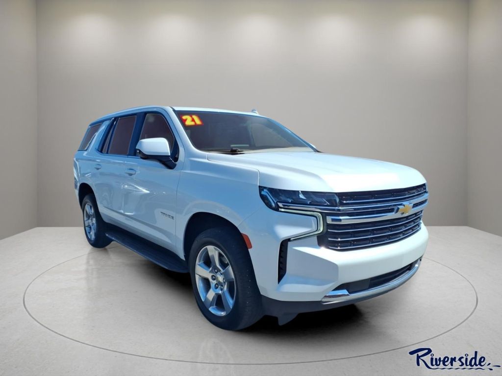 White (Iridescent Pearl Tricoat) 2021 Chevrolet Tahoe LT RWD SUV / Crossover 4X2
