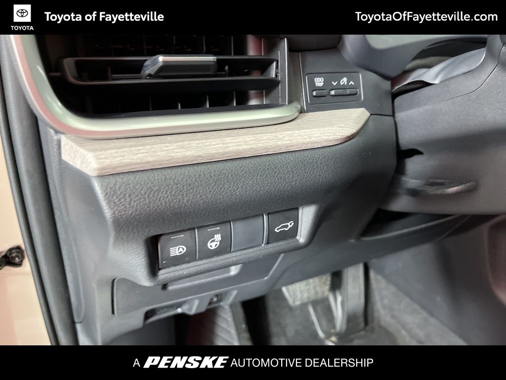 2024 Toyota Grand Highlander Platinum 30