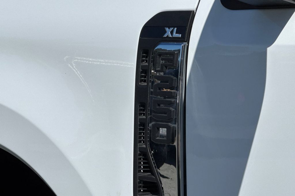 New 2026 White Ford XL image 23