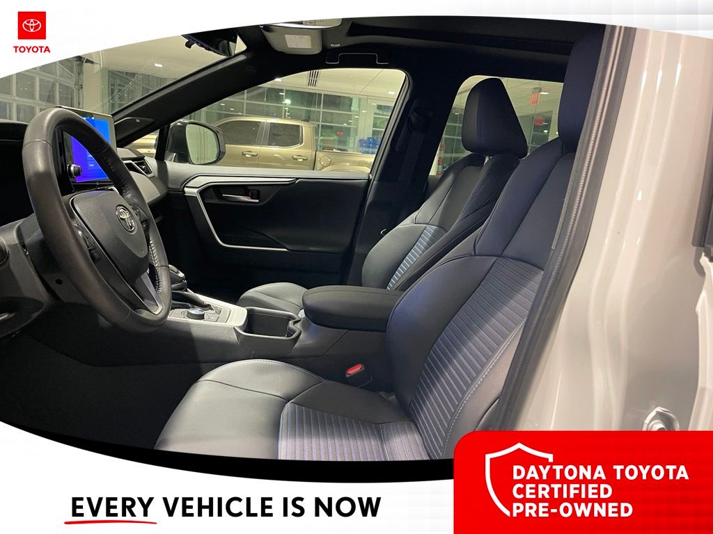 2024 Toyota RAV4 XSE - Photo 10