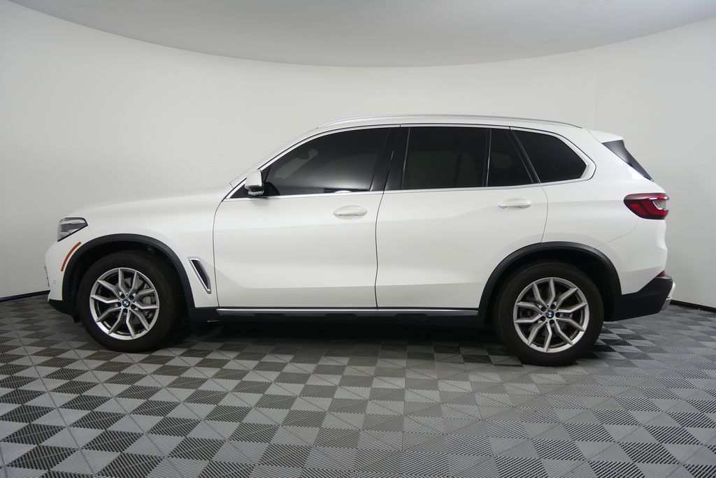 Thumbnail: 2023 BMW X5 - 6