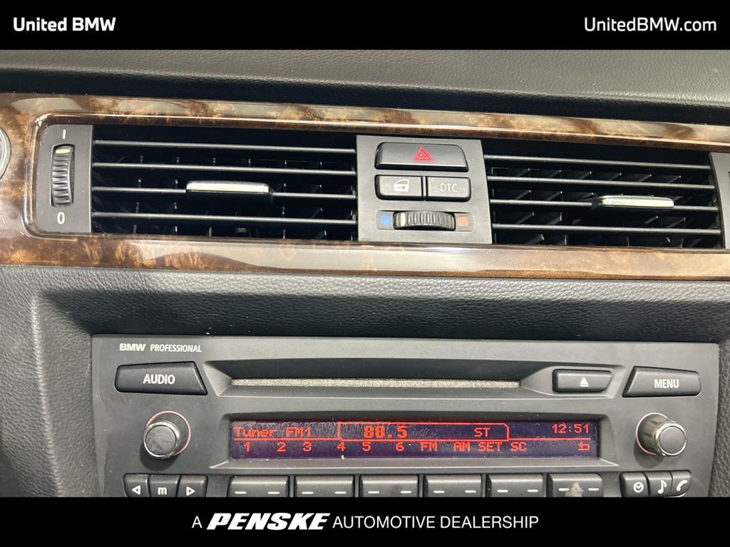Thumbnail: 2009 BMW 3 Series - 16