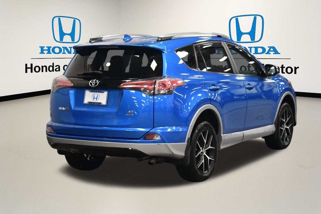 Thumbnail: 2018 Toyota RAV4 - 6