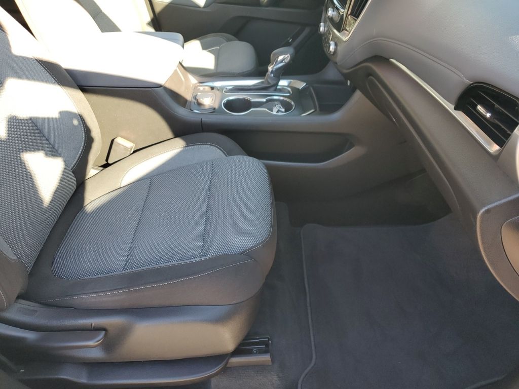 Used Car 2021 Chevrolet Traverse  Lt For Sale Under $25,000 In Austin, Texas