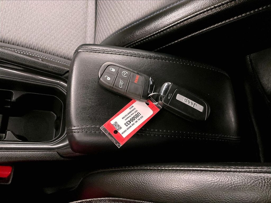 2023 Jeep Compass — photo 29