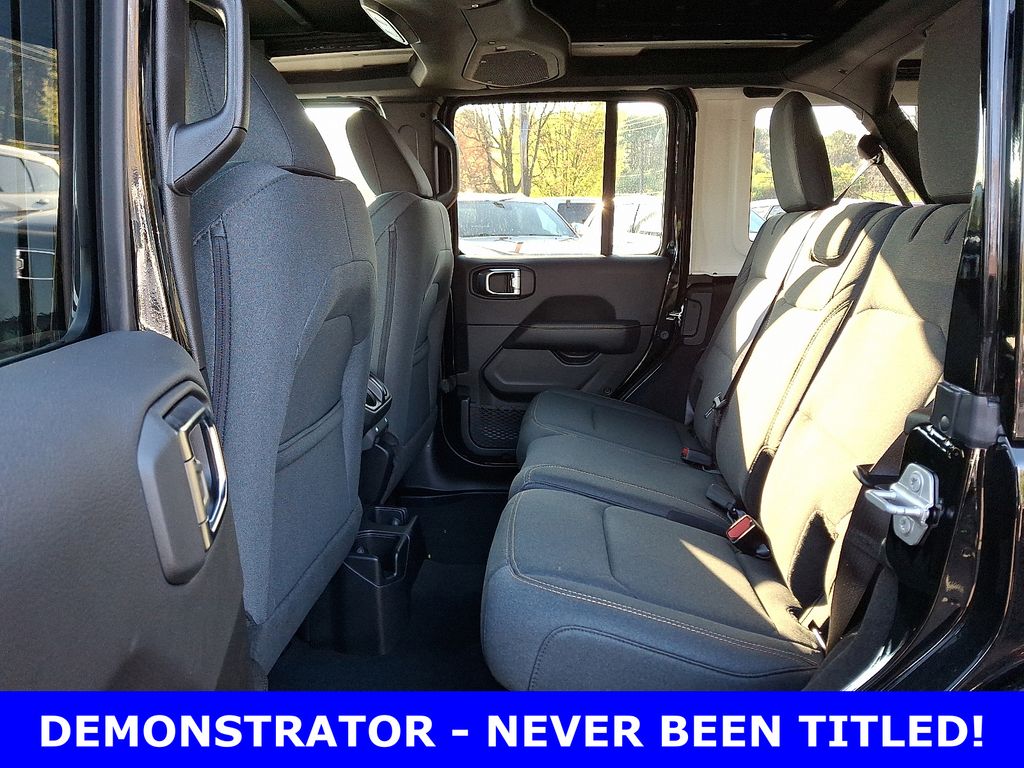 New 2025 Jeep Wrangler SUV