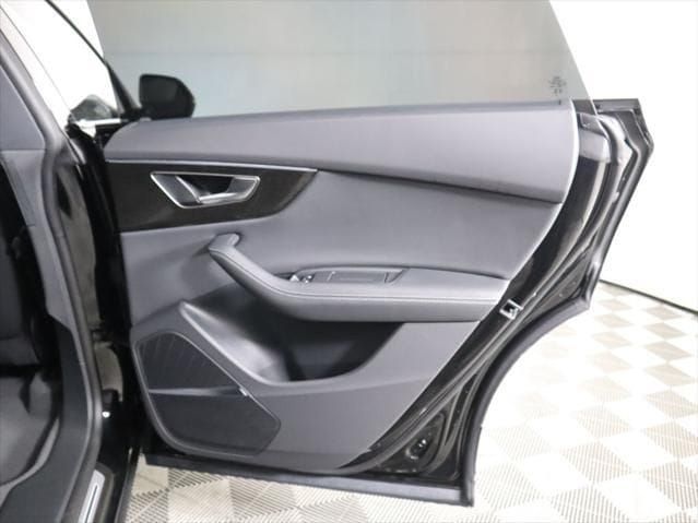 Thumbnail: 2026 Audi Q8 - 29