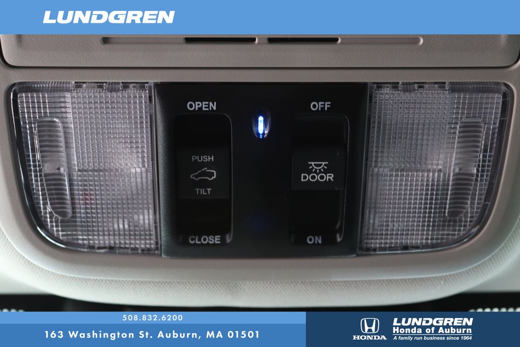 Used 2025 Honda Odyssey Van