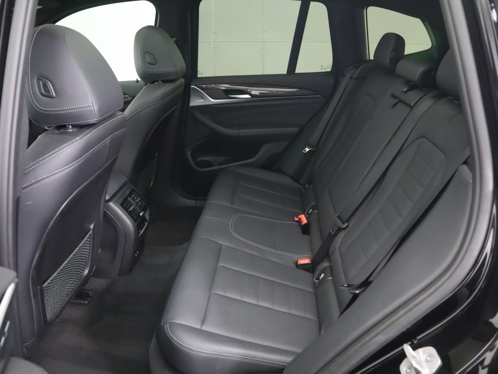 Thumbnail: 2021 BMW X3 - 22