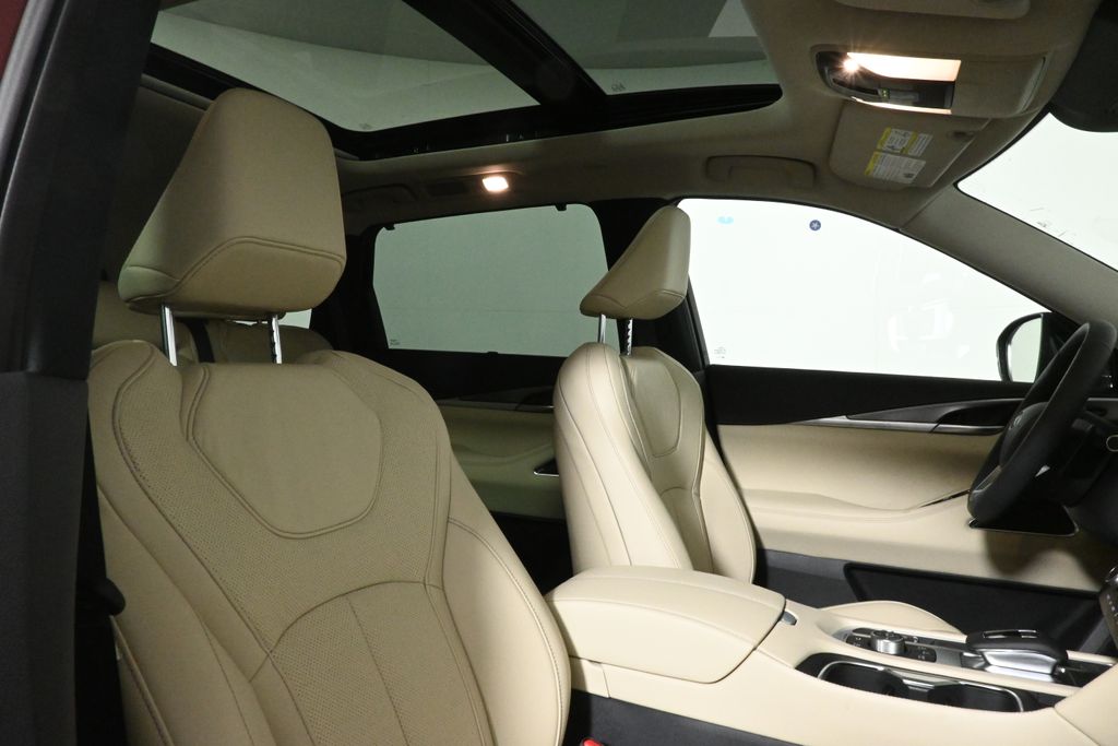 Thumbnail: 2025 INFINITI QX60 - 30