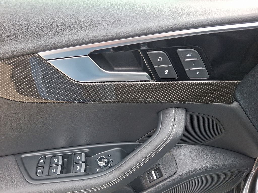 Thumbnail: 2022 Audi S4 - 12