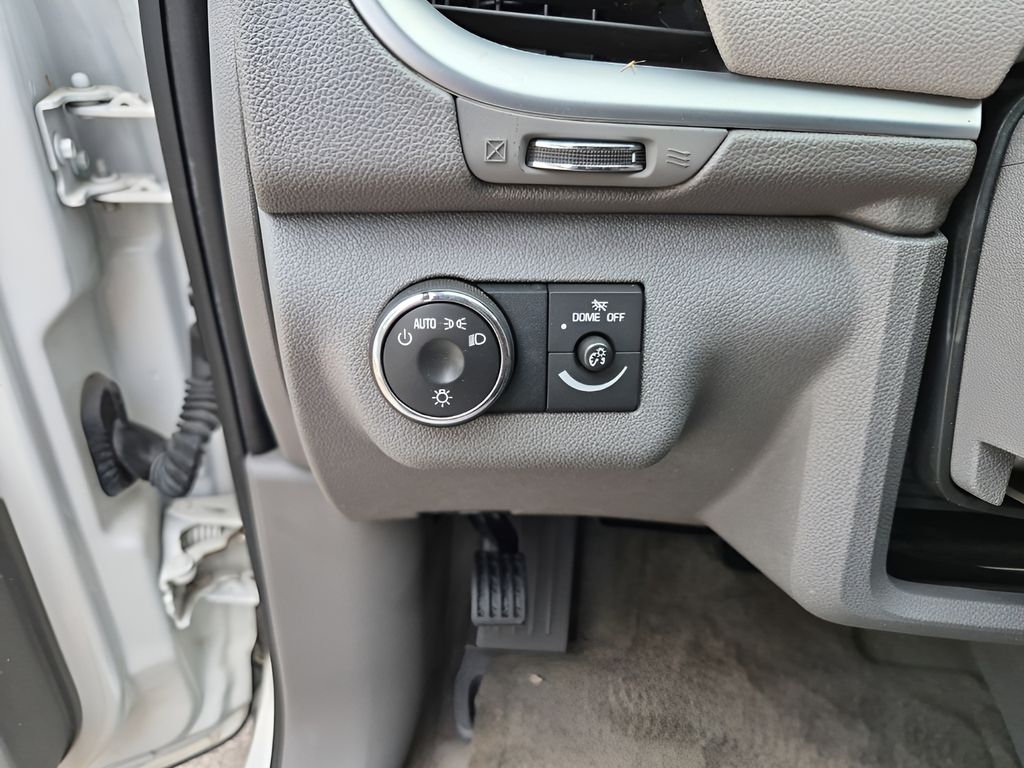 Used Car 2015 Chevrolet Traverse  Ls For Sale Under $10,000 In Austin, Texas