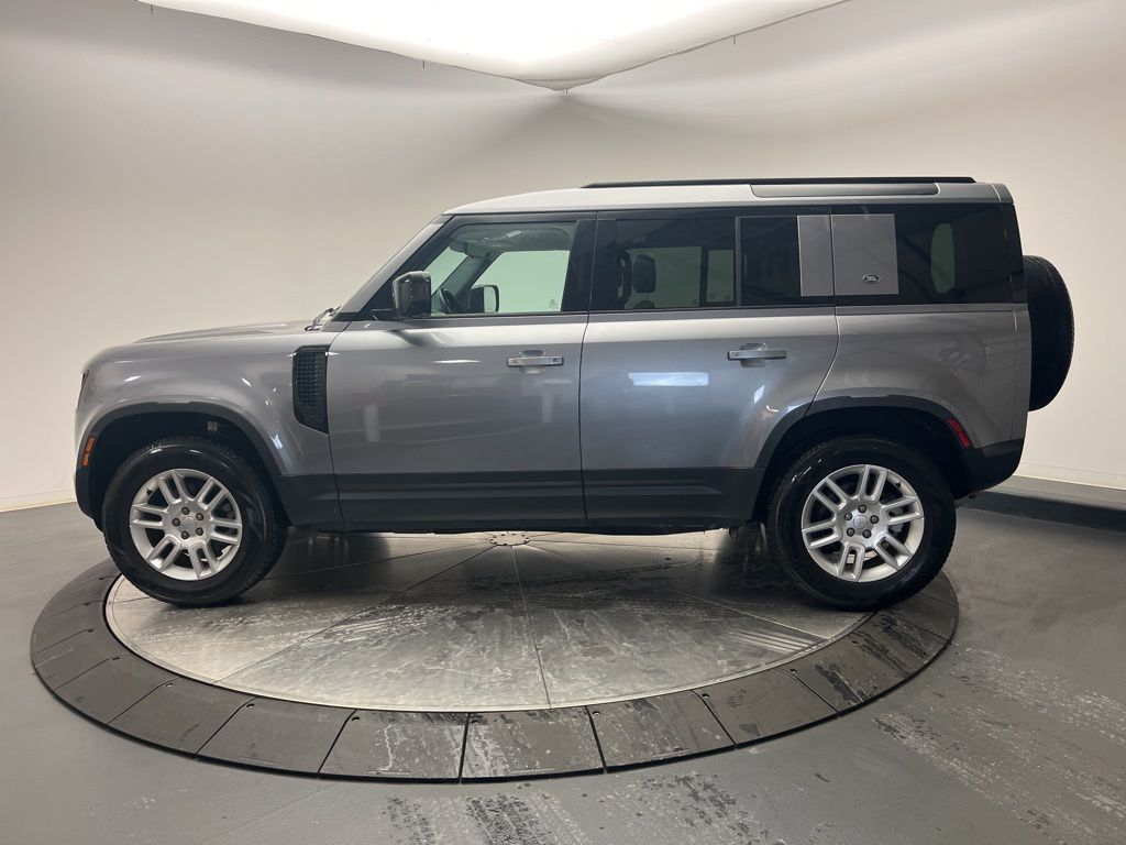 Thumbnail: 2024 Land Rover Defender - 2