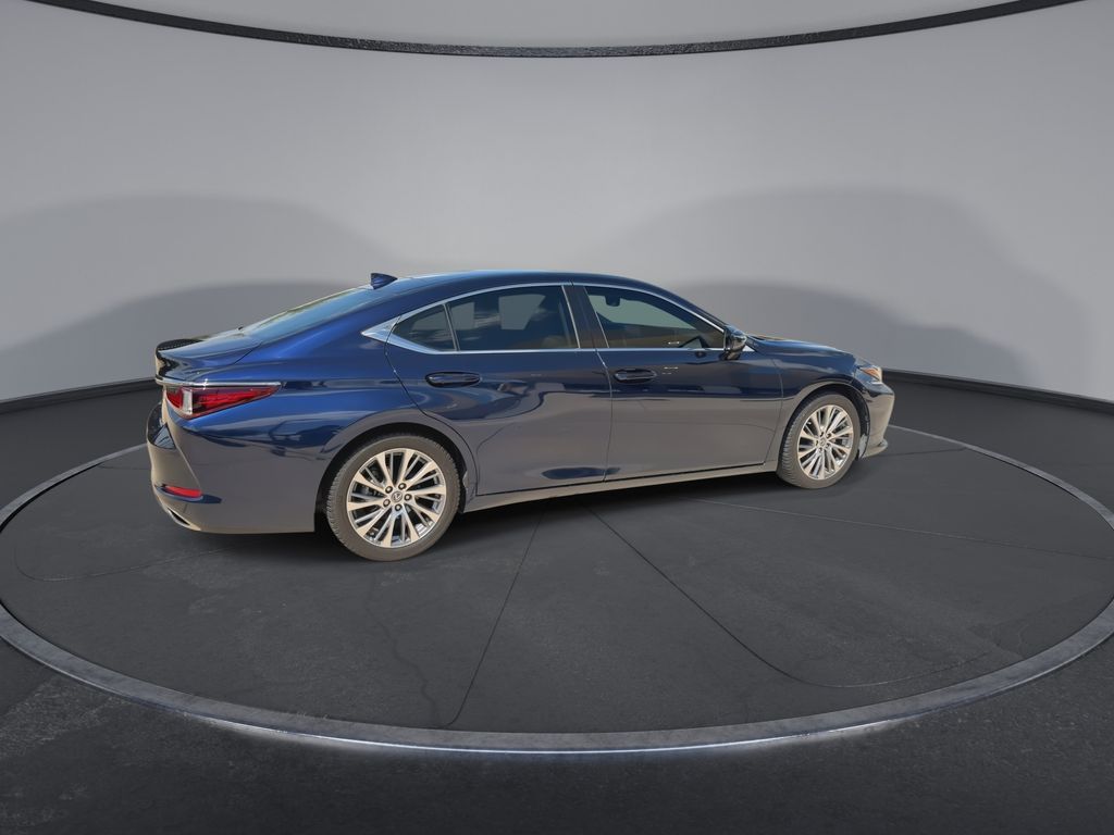 Thumbnail: 2020 Lexus ES - 9