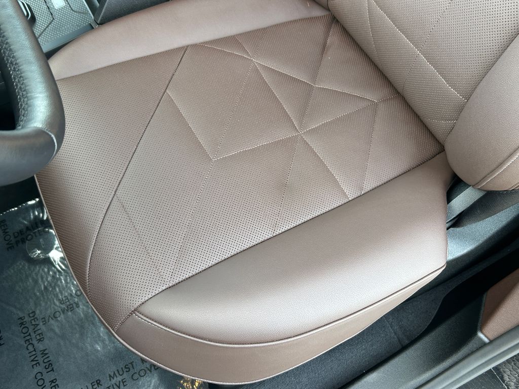 Thumbnail: 2025 BMW iX - 15