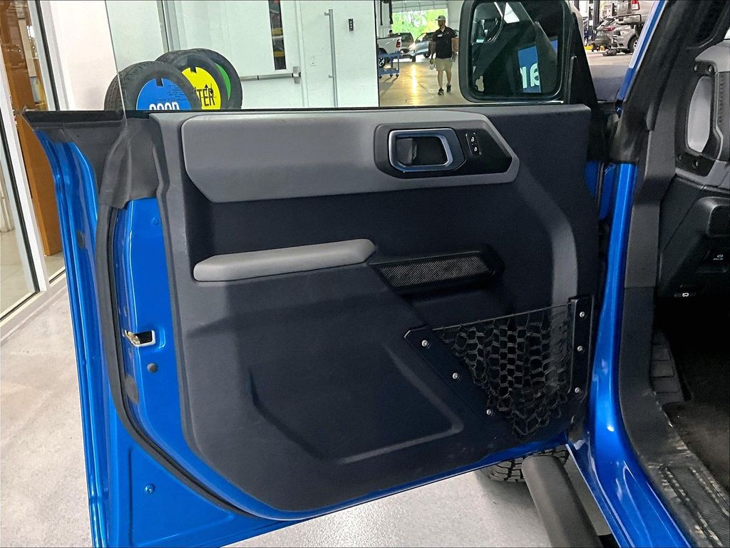 2021 Ford Bronco — photo 9