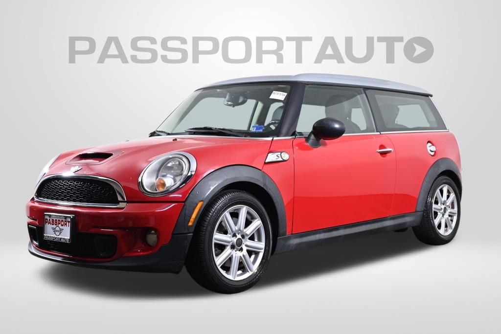 2011 MINI Cooper Clubman Rojo (Chili Red) Vagón Tracción delantera Automática