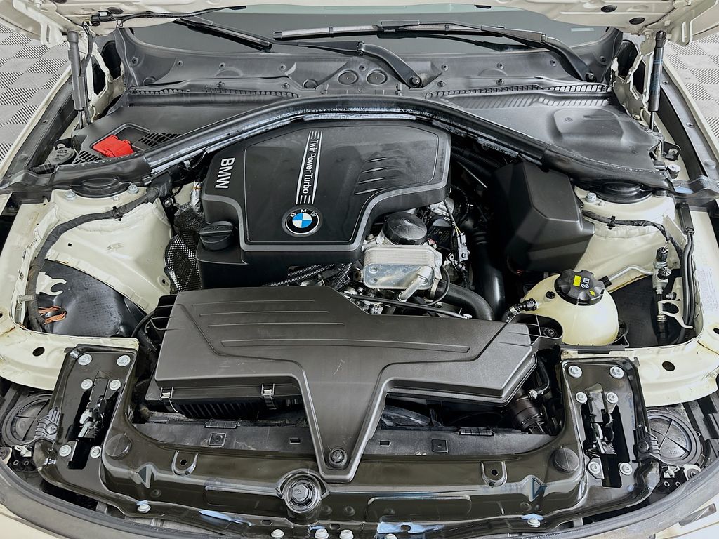 Thumbnail: 2015 BMW 3 Series - 29