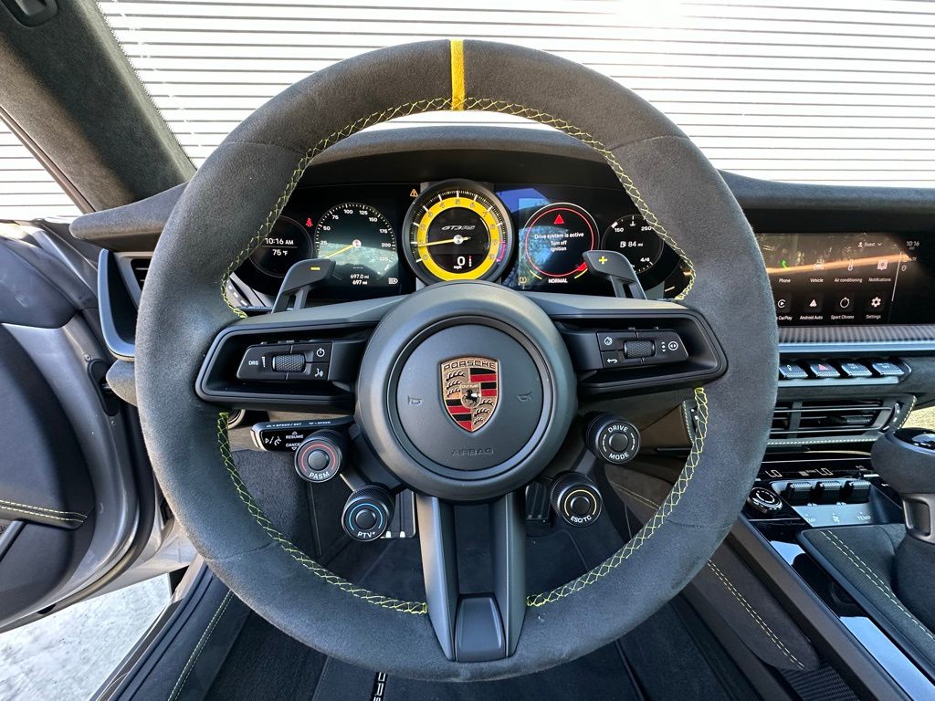 Thumbnail: 2025 Porsche 911 - 24