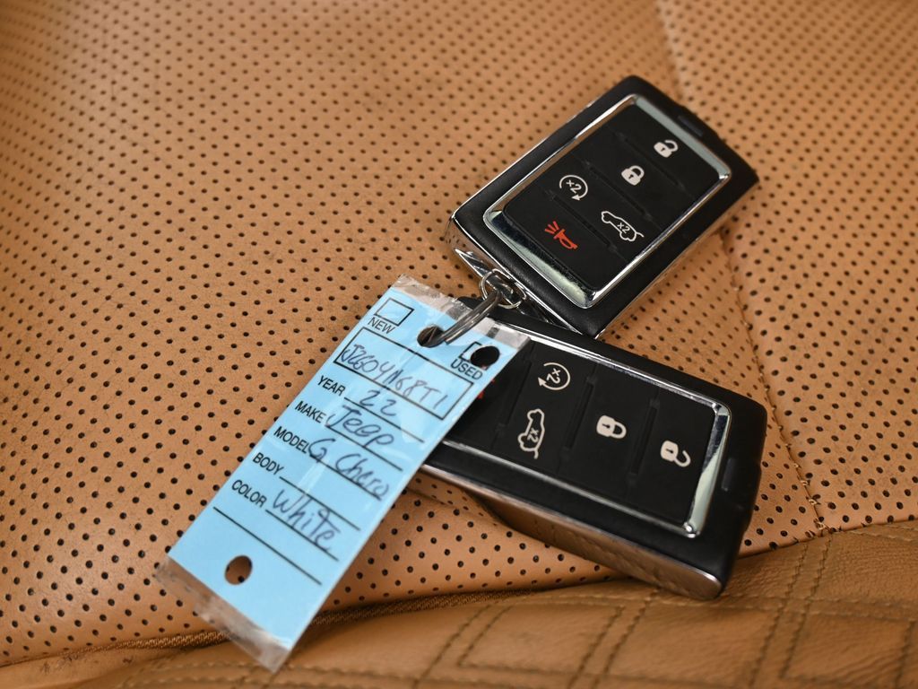 Used 2022 Bright White Clearcoat Jeep Summit image 30