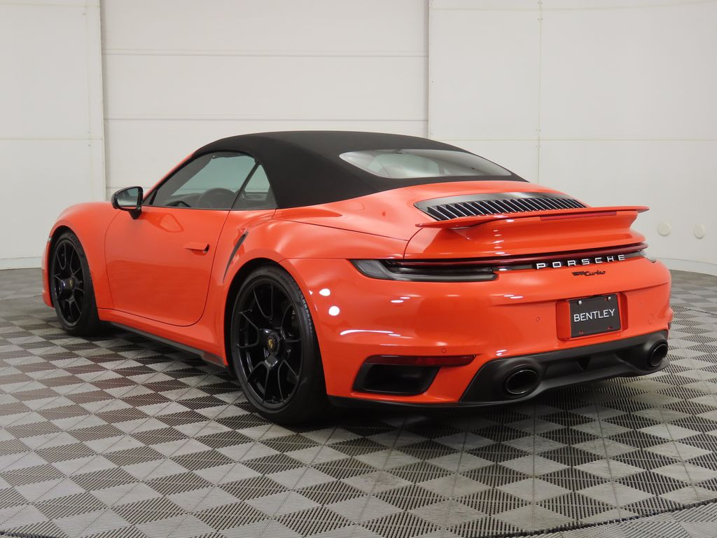 Thumbnail: 2022 Porsche 911 - 15